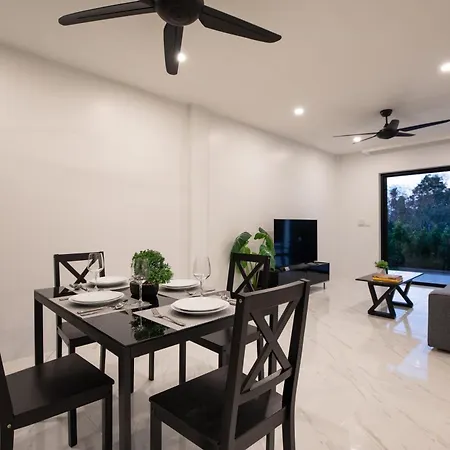 Baan Chom View Residences Kamala Beach Exterior photo